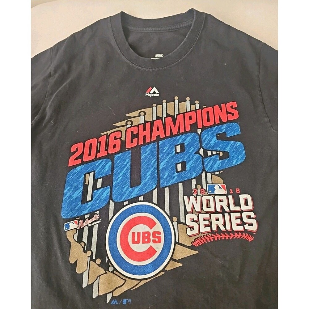 Majestic Chicago Cubs 2016 World Series Champions Parade T-Shirt Size Small